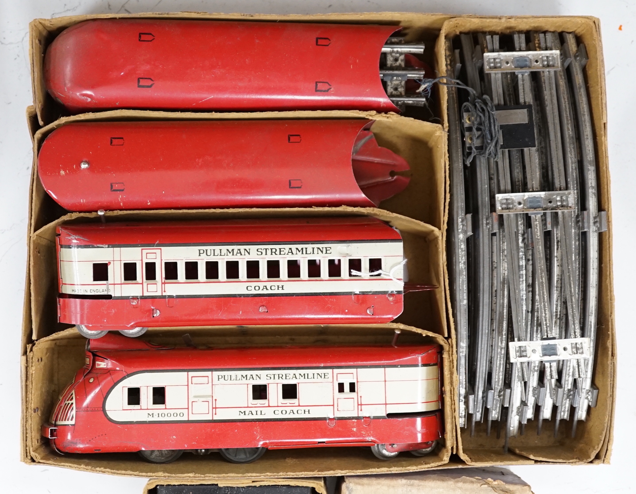 An electric Pullman Streamlined Train set with number 252 transformer and original box numbered 250